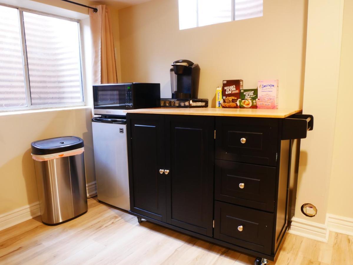 Private Basement, Bath, Living Area In Morrison Apartment Luaran gambar